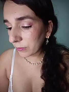 Snapshot of selem_hadid chatting on 01-15-26, 08:34 selem hadid online show from 01-15-26, 08:34