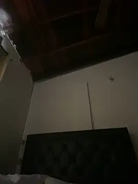 Snapshot of tom_thick chatting on 01-15-25, 09:20 tom thick online show from 01-15-25, 09:20