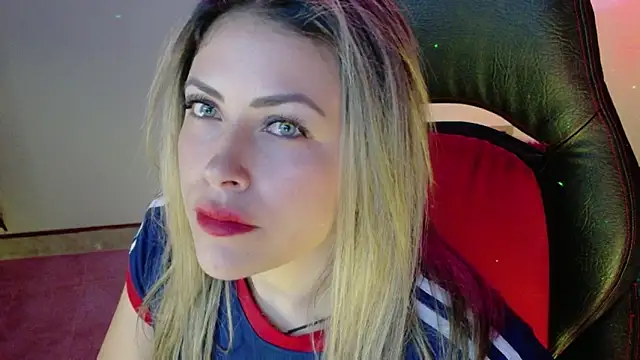 Natalia Montoya online show from 11-07-25, 09:59