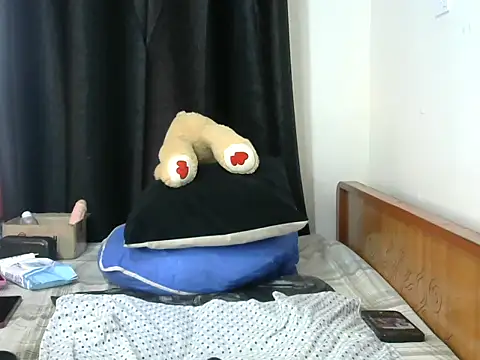 Snapshot of ebony_shilly3 chatting on 03-16-25, 12:45 ebony shilly3 online show from 03-16-25, 12:45