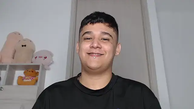 kaiine190 online show from 11-05-25, 07:08