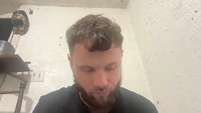 Snapshot of Talenjames4 chatting on 11-03-25, 08:54 Talenjames4 online show from 11-03-25, 08:54