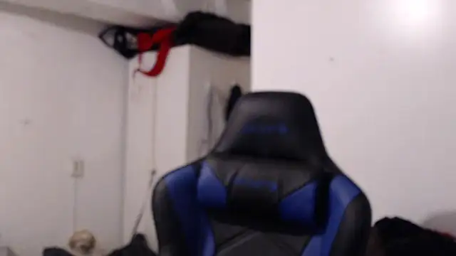 Snapshot of Talenjames4 chatting on 11-05-25, 05:13 Talenjames4 online show from 11-05-25, 05:13