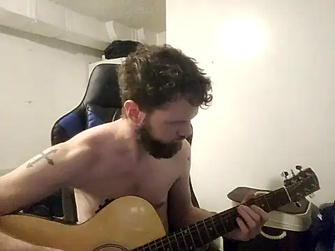 Snapshot of Talenjames4 chatting on 12-20-25, 12:18 Talenjames4 online show from 12-20-25, 12:18