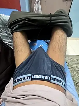 Yours1311 online show from 12-18-25, 12:44