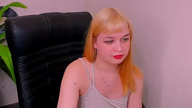 AlicePopsy online show from 03-08-25, 01:57