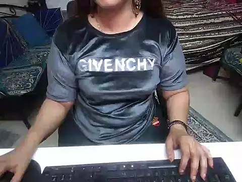 Arushisingh8888 online show from 02-05-25, 10:51