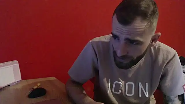 Snapshot of Antonio_Vatooo chatting on 12-18-24, 01:23 Antonio Vatooo online show from 12-18-24, 01:23