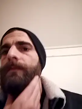 Snapshot of Antonio_Vatooo chatting on 03-01-25, 02:37 Antonio Vatooo online show from 03-01-25, 02:37