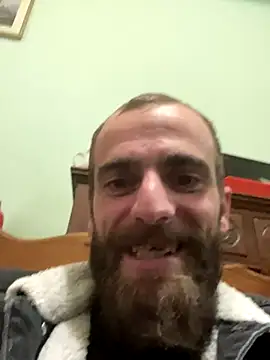 Snapshot of Antonio_Vatooo chatting on 10-14-25, 09:21 Antonio Vatooo online show from 10-14-25, 09:21
