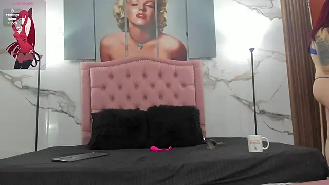 Ema Jonees online show from 03-18-25, 11:41