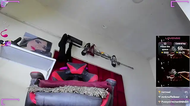 Trixy star horney online show from 03-17-25, 09:22