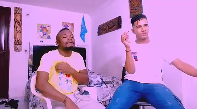 Snapshot of latinhot9631 chatting on 03-20-25, 08:19 latinhot9631 online show from 03-20-25, 08:19