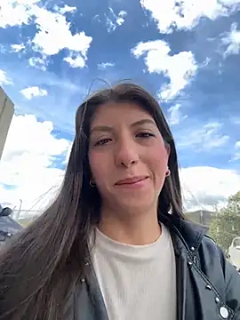 Megannklein online show from 10-20-25, 03:12