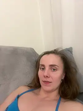 Snapshot of AlisaKissss chatting on 03-14-25, 08:28 AlisaKissss online show from 03-14-25, 08:28