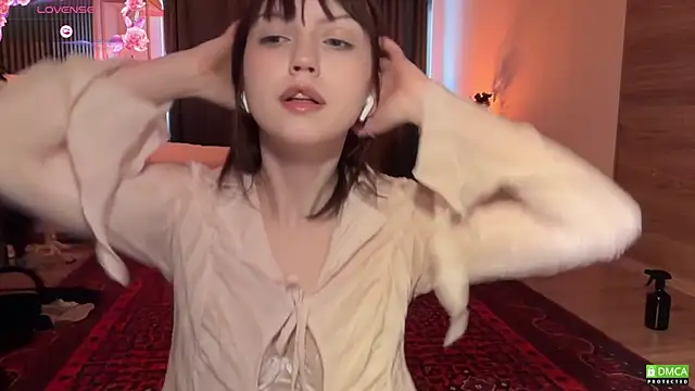 Snapshot of electric_babe chatting on 03-26-26, 12:55 electric babe online show from 03-26-26, 12:55