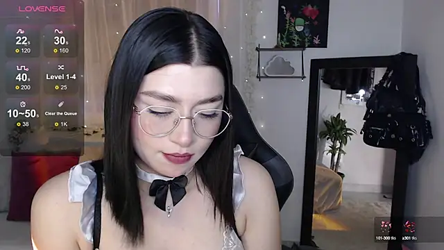 mily thomson b  online show from 09-08-25, 09:36