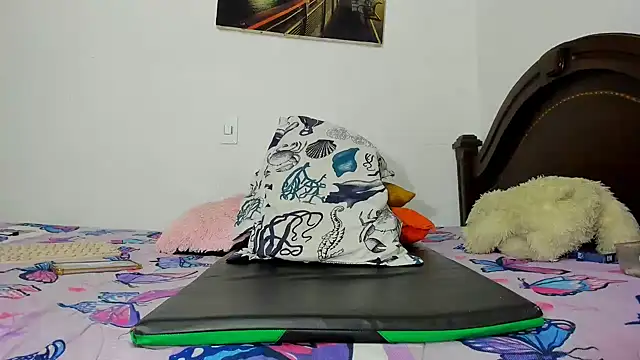 Jhhan234 online show from 12-23-25, 05:27