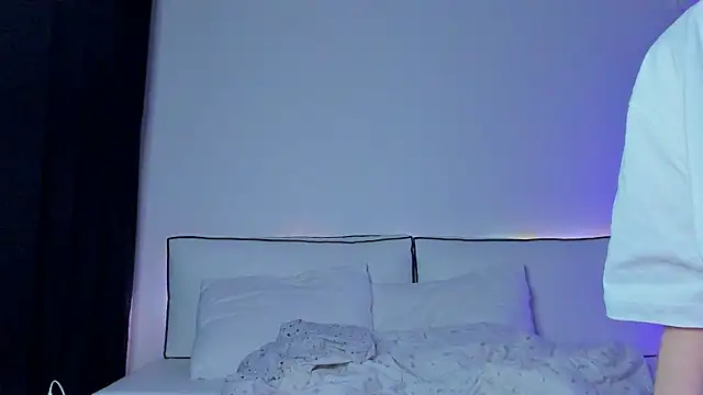 haileyishere online show from 01-08-25, 01:00