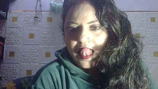 Sexy komolika online show from 02-02-25, 05:21