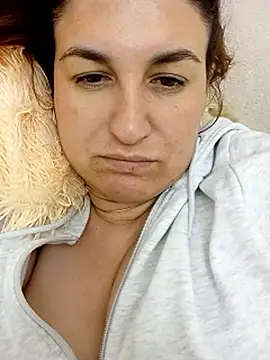 Snapshot of BlackVBarbie chatting on 10-11-25, 03:32 BlackVBarbie online show from 10-11-25, 03:32