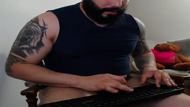 alexandergranda71 online show from 03-04-25, 12:50