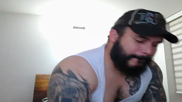 alexandergranda71 online show from 03-19-25, 12:04