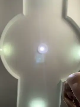 emiss  online show from 11-09-25, 01:42