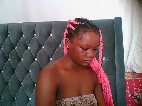 HotJeylee online show from 12-15-25, 07:23