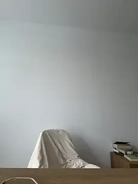 Snapshot of streetdoll chatting on 11-11-25, 08:25 streetdoll online show from 11-11-25, 08:25