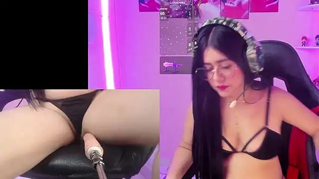 DanielaHang online show from 01-06-25, 01:52