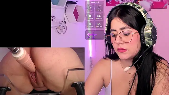 DanielaHang online show from 01-20-25, 01:53