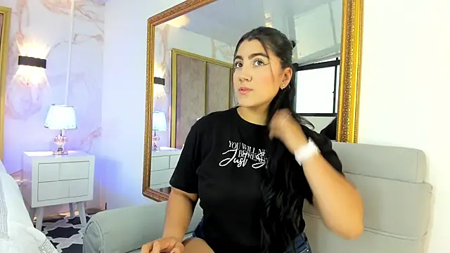 Snapshot of PaulinaDuarte chatting on 12-20-24, 05:18 PaulinaDuarte online show from 12-20-24, 05:18