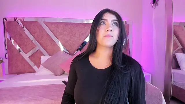 Snapshot of PaulinaDuarte chatting on 03-13-25, 01:07 PaulinaDuarte online show from 03-13-25, 01:07