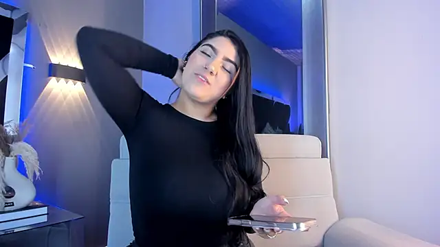 Snapshot of PaulinaDuarte chatting on 03-19-25, 11:28 PaulinaDuarte online show from 03-19-25, 11:28