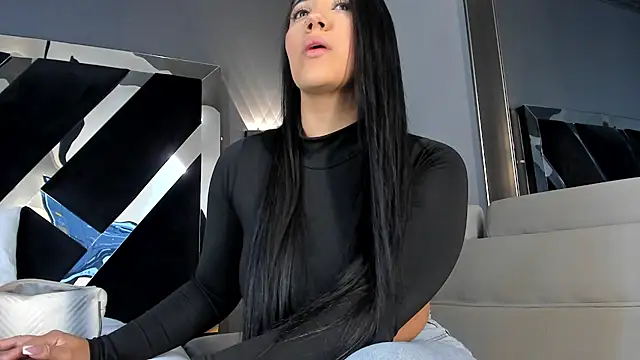 PaulinaDuarte online show from 05-28-26, 11:40