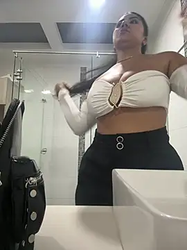PaulinaDuarte online show from 07-10-26, 10:29