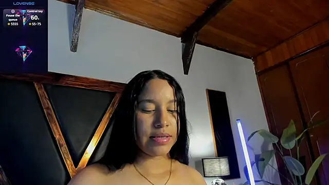 EmiliWilliams online show from 05-26-26, 11:56