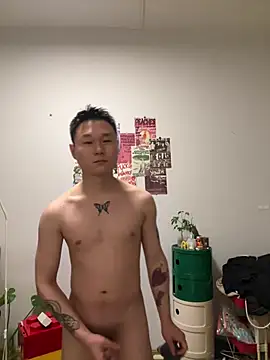 Eric246 online show from 04-18-26, 07:07