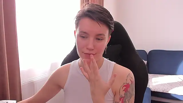 JessieFlower online show from 02-05-26, 08:19