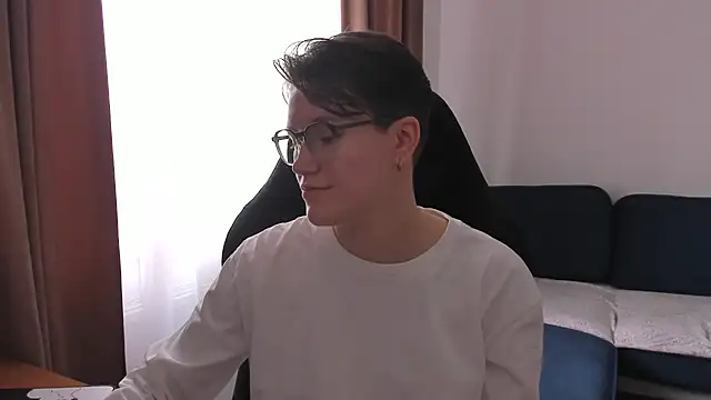 JessieFlower online show from 04-22-26, 08:17