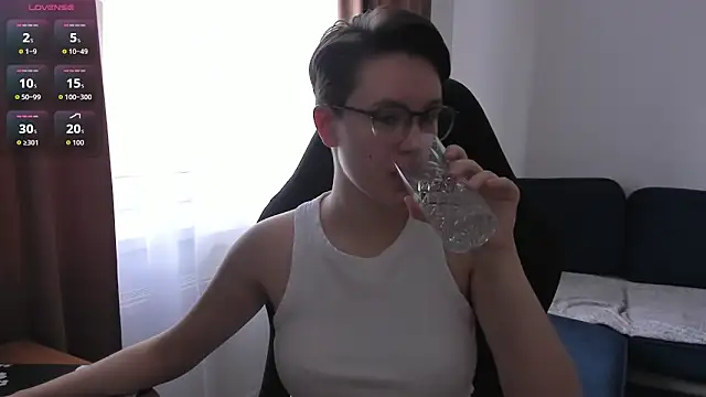 JessieFlower online show from 04-24-26, 07:22