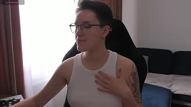 JessieFlower online show from 06-01-26, 07:32
