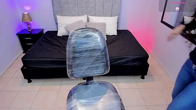 Lana stone  online show from 03-02-25, 03:24