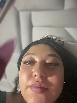 Snapshot of Kym_Owens chatting on 10-09-25, 12:41 Kym Owens online show from 10-09-25, 12:41