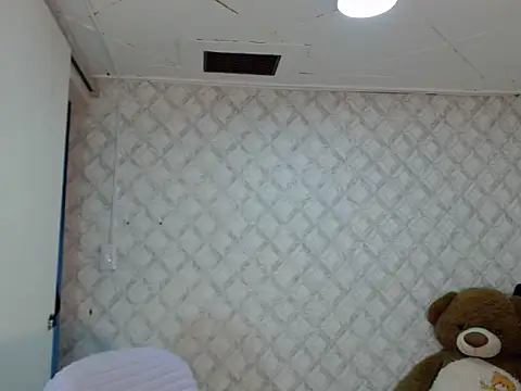 Emma-Wilson online show from 02-26-26, 04:55