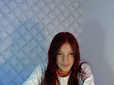Snapshot of Emma-Wilson chatting on 05-26-26, 03:57 Emma-Wilson online show from 05-26-26, 03:57