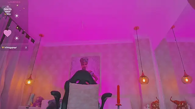 Snapshot of Shantall__ chatting on 03-07-25, 02:01 Shantall online show from 03-07-25, 02:01