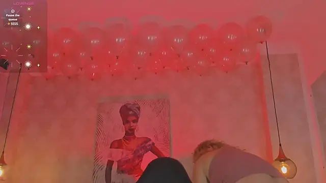 Snapshot of Shantall__ chatting on 03-17-25, 11:21 Shantall online show from 03-17-25, 11:21