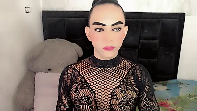 Michell Queen online show from 11-26-25, 05:08